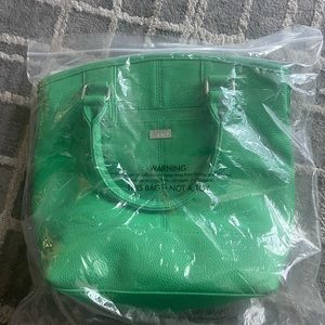 Thirty-one Paris Purse NWT in package